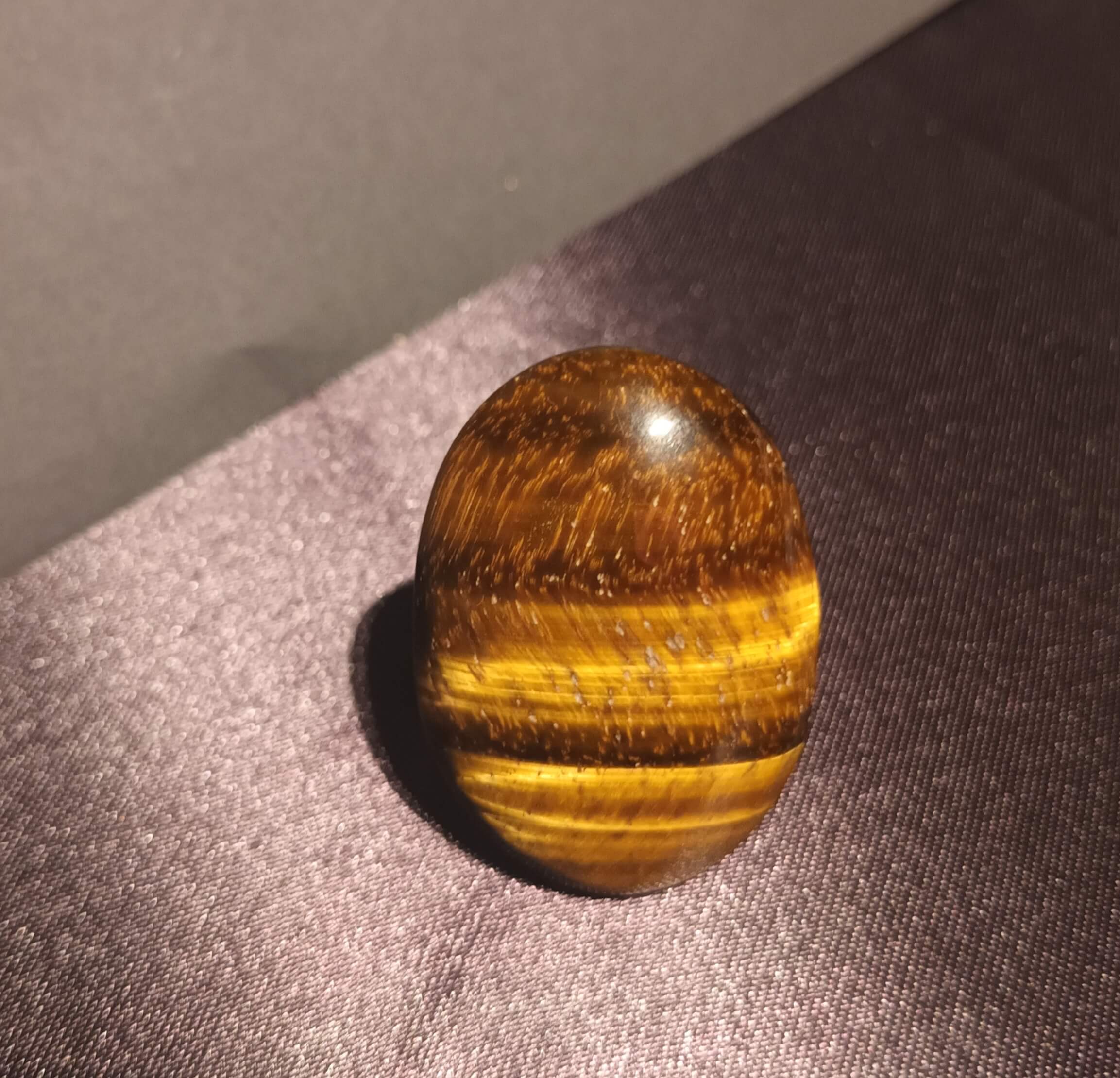 anillo de ojo de tigre
