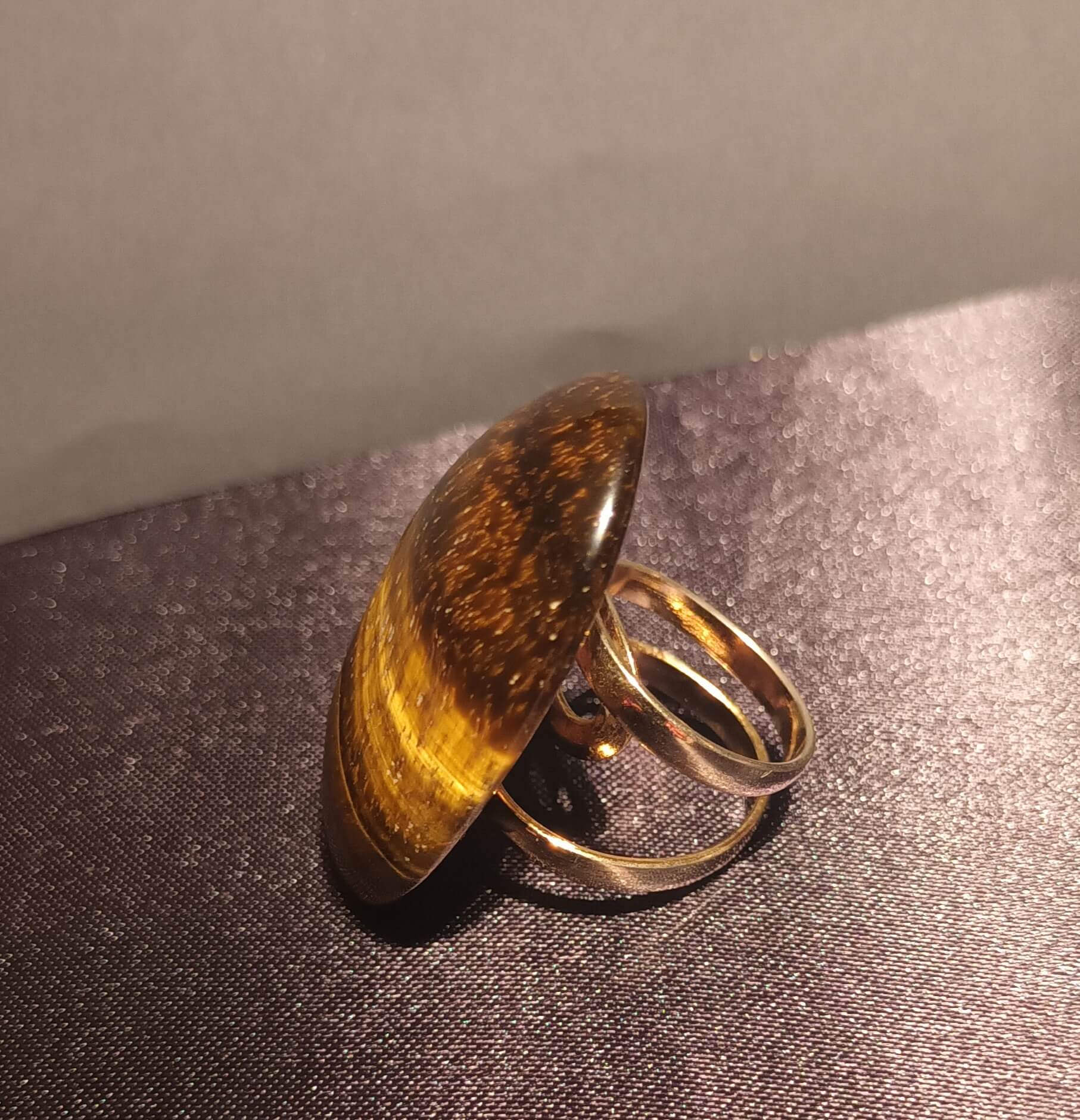 anillo de ojo de tigre