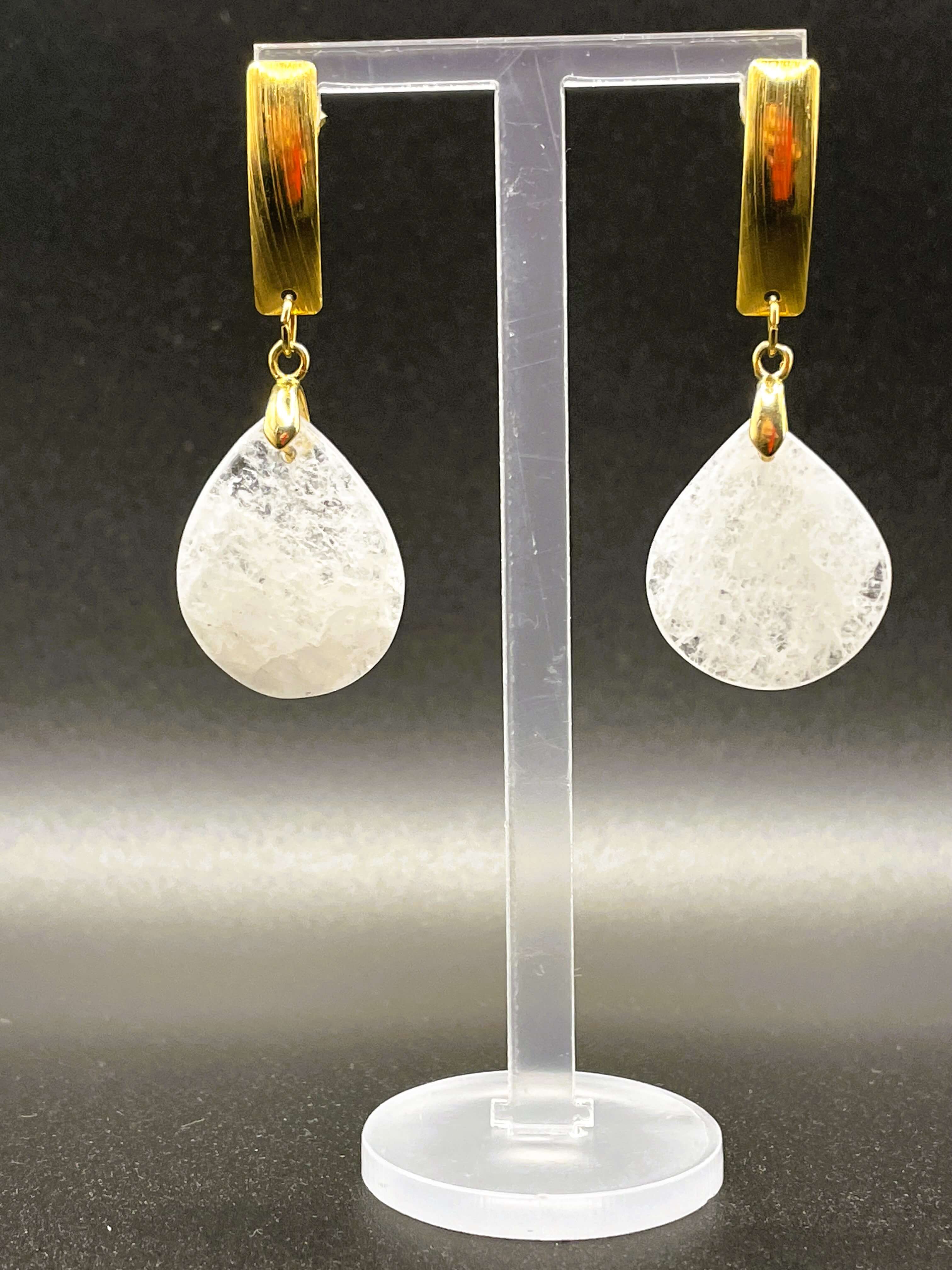 brincos gota quartzo branco