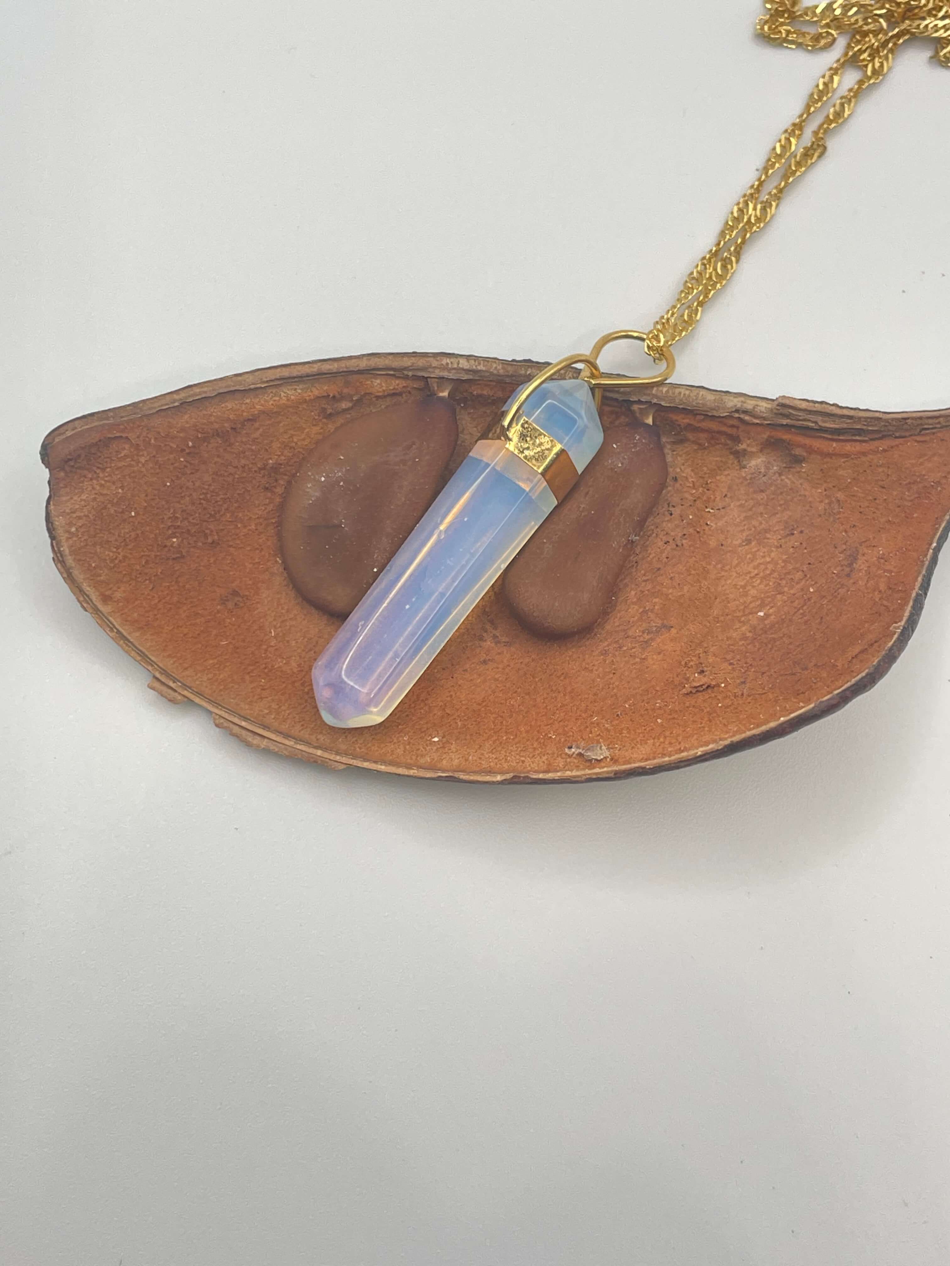 Colar pino longo pedra da lua