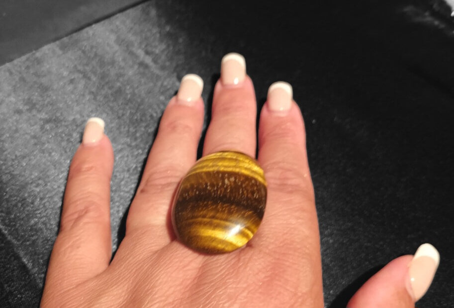 anillo de ojo de tigre