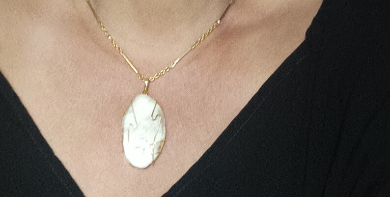 Collar con alambre de citrino