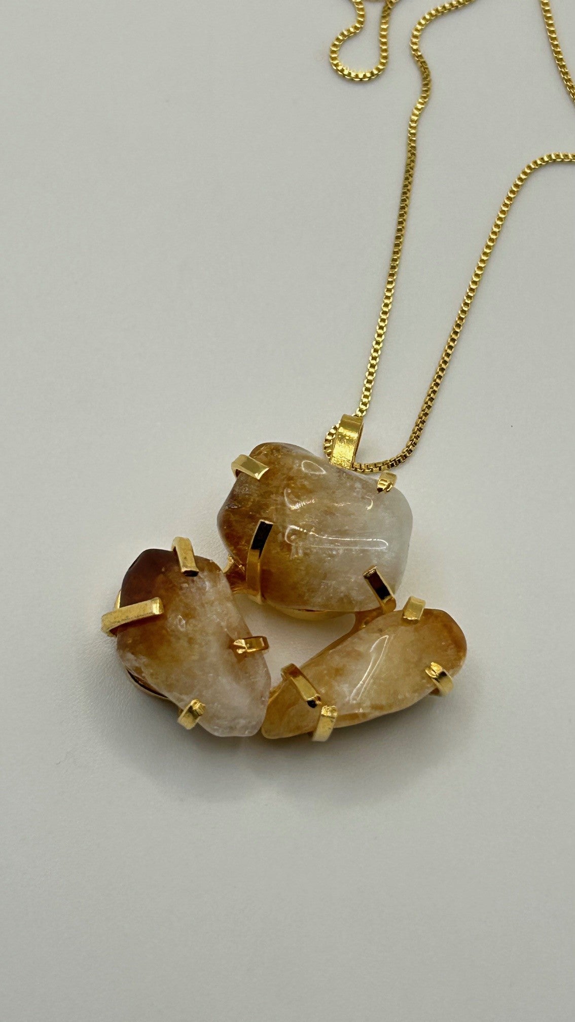 colar 3 pedras citrino